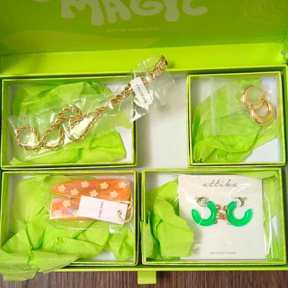 Local Eclectic Summer Advent Jewelry Box (4 pieces & box) - Picture 2 of 13